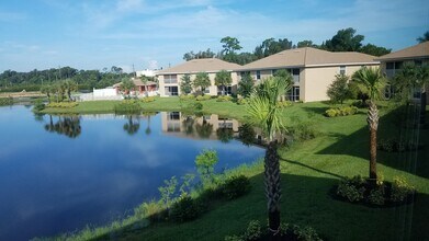 27490 Palmesta Cir, Unit #37 in Bonita Springs, FL - Building Photo - Building Photo