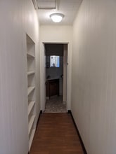 305 Mahantongo St, Unit Apartment #4 in Pottsville, PA - Building Photo - Building Photo