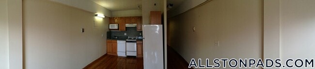 1110 Commonwealth Ave, Unit 404 in Boston, MA - Foto de edificio - Building Photo