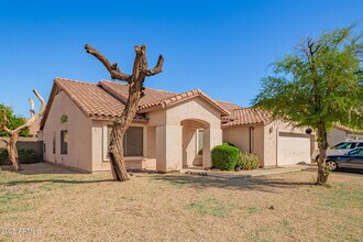 8572 W Palo Verde Ave in Peoria, AZ - Building Photo - Building Photo