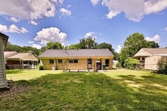 4773 Quince Rd in Memphis, TN - Building Photo - Building Photo