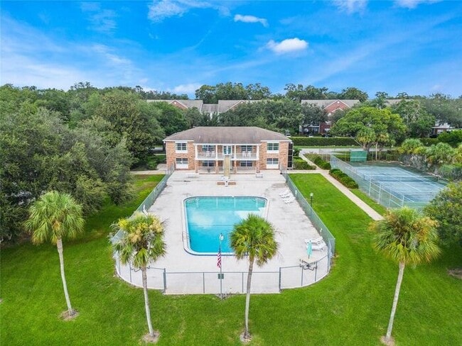 property at 4216 Lake Underhill Rd