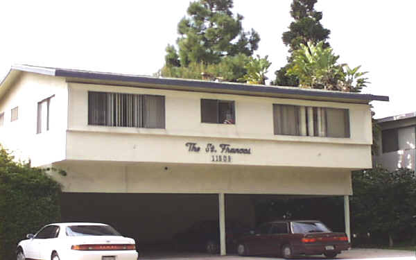 11809 Goshen Ave in Los Angeles, CA - Building Photo