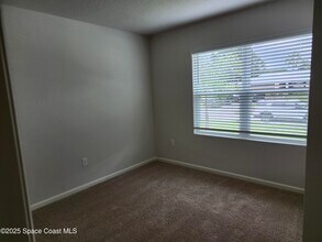 450 Awin Cir SE in Palm Bay, FL - Building Photo - Building Photo