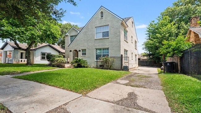 property at 3005 Arbor St