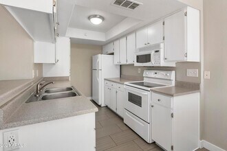 13238 N 3rd Pl in Phoenix, AZ - Building Photo - Building Photo