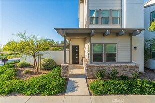 102 Spectacle in Irvine, CA - Building Photo