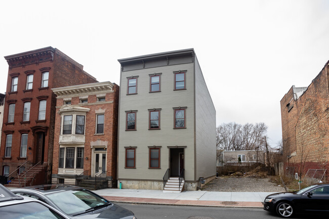 364 Madison Ave in Albany, NY - Building Photo - Building Photo