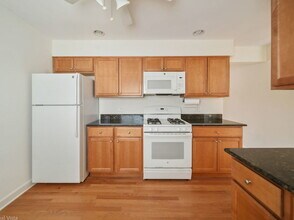 482 E Vallette St in Elmhurst, IL - Building Photo - Building Photo
