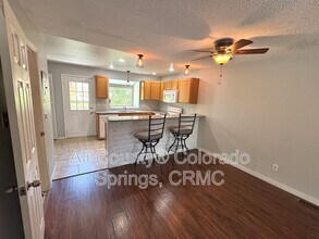 6825 Mountain Top Ln in Colorado Springs, CO - Building Photo - Building Photo