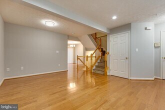 2542 Piney Pass Way in Odenton, MD - Building Photo - Building Photo