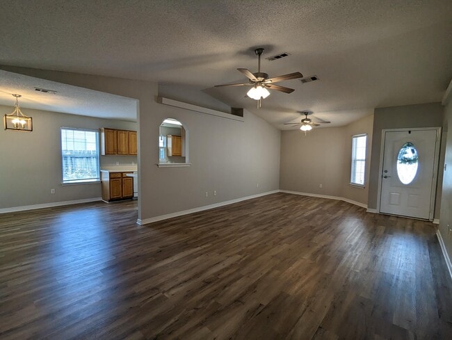 1812 Brick Cir in Fort Walton Beach, FL - Building Photo - Building Photo