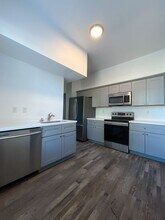 802 Montana St in San Antonio, TX - Foto de edificio - Building Photo