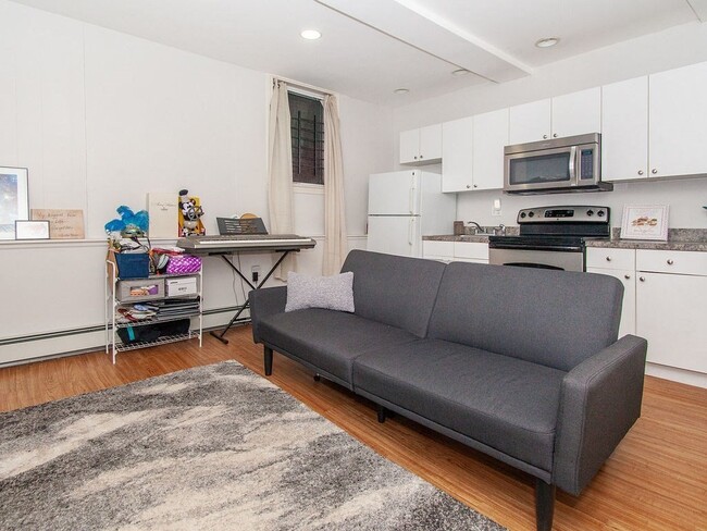 property at 21 Aberdeen St