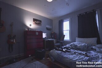 149 Calumet St, Unit 1 in Boston, MA - Building Photo - Building Photo