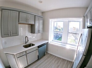 608 Shawmut Ave, Unit 1 in Boston, MA - Building Photo - Building Photo