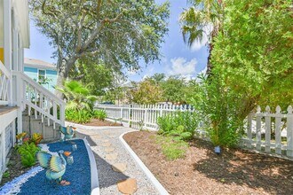 2015 Avenue O in Galveston, TX - Building Photo - Building Photo