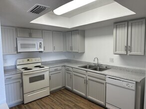 10565 W Arica Rd in Casa Grande, AZ - Foto de edificio - Building Photo