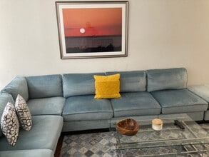 130 Water St, Unit 9C in New York, NY - Building Photo - Building Photo