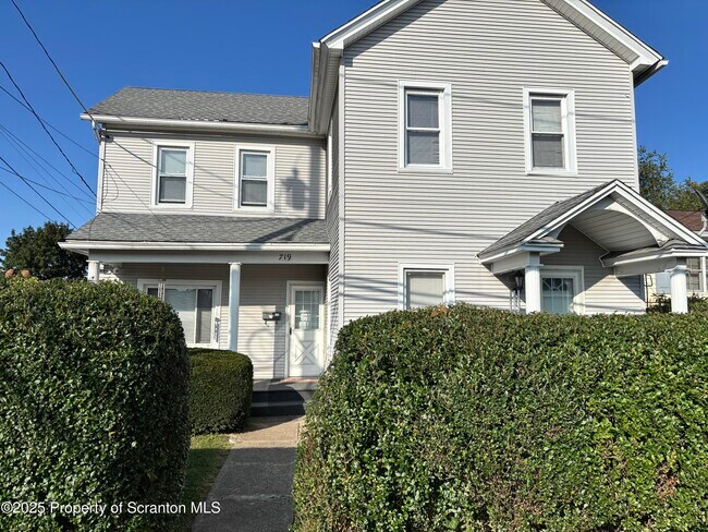 719 Saginaw St in Scranton, PA - Building Photo - Building Photo