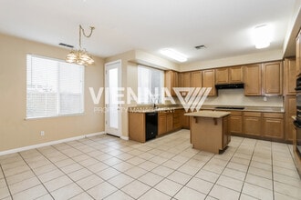 1613 Albatross Way in Rocklin, CA - Building Photo - Building Photo