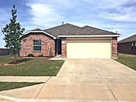 14056 Wrangler Way in Haslet, TX - Building Photo