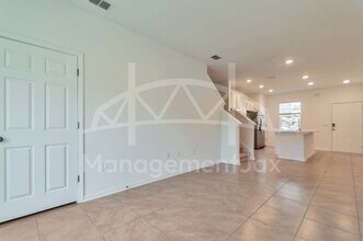 8356 Zenith Cir in Jacksonville, FL - Building Photo - Building Photo