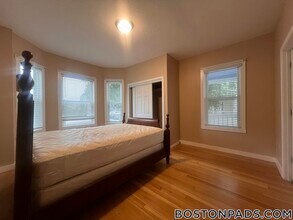 816 River St in Boston, MA - Foto de edificio - Building Photo