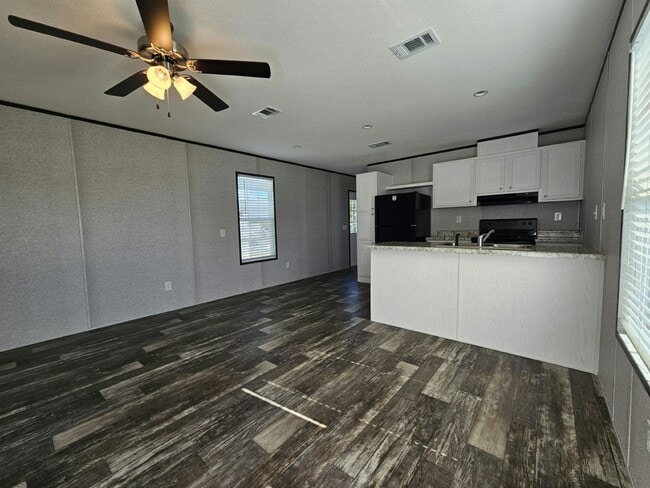 property at 1042 Myakka Dr