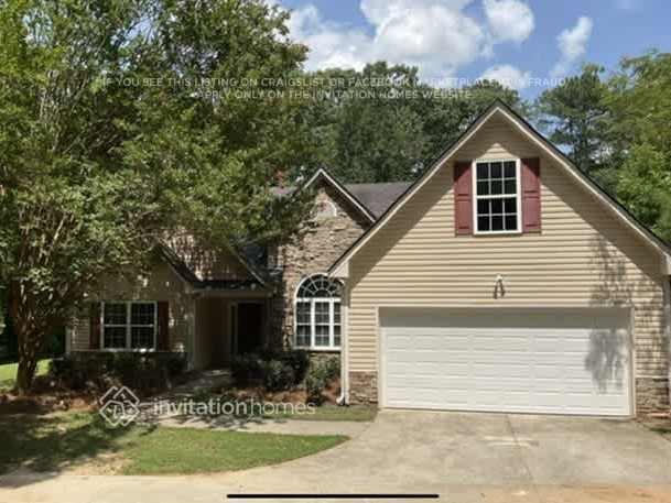property at 1425 River Falls View