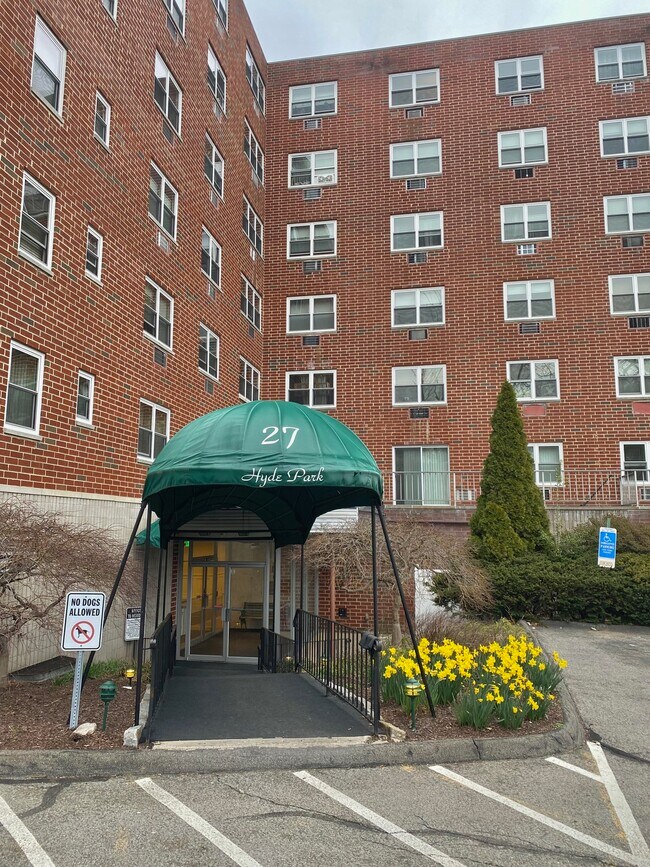 27 Northill St Rentals in Stamford, CT