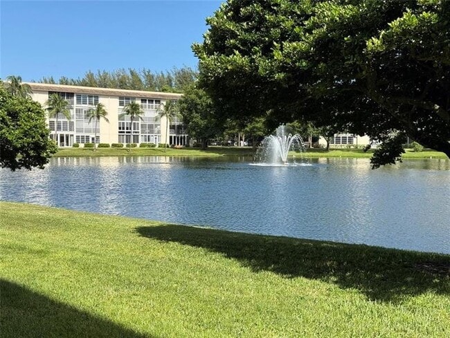 1902 Bermuda Cir in Coconut Creek, FL - Building Photo - Building Photo