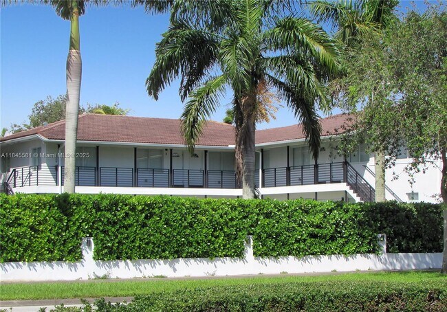 9220 Biscayne Blvd in Miami Shores, FL - Building Photo - Building Photo