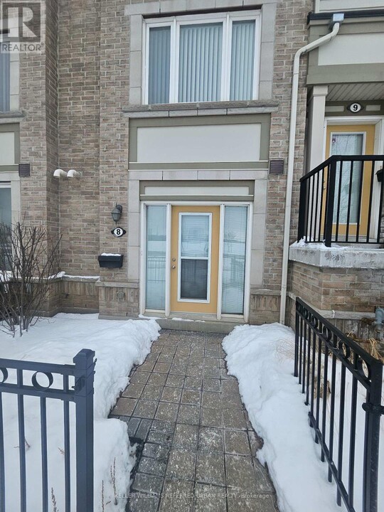 5100-5100 Plantation Pl in Mississauga, ON - Building Photo