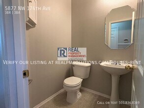 5877 NW 174th Ave in Portland, OR - Building Photo - Building Photo