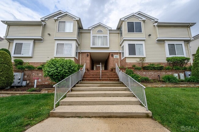 property at 2902 Madaline Dr