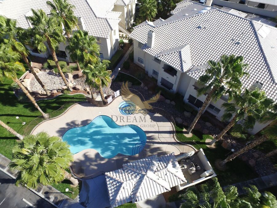 3320 S Fort Apache Rd in Las Vegas, NV - Building Photo