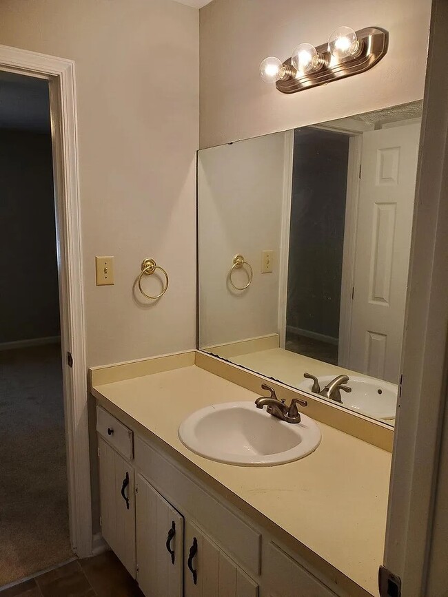 100 Bramble Ct in Raleigh, NC - Building Photo - Building Photo