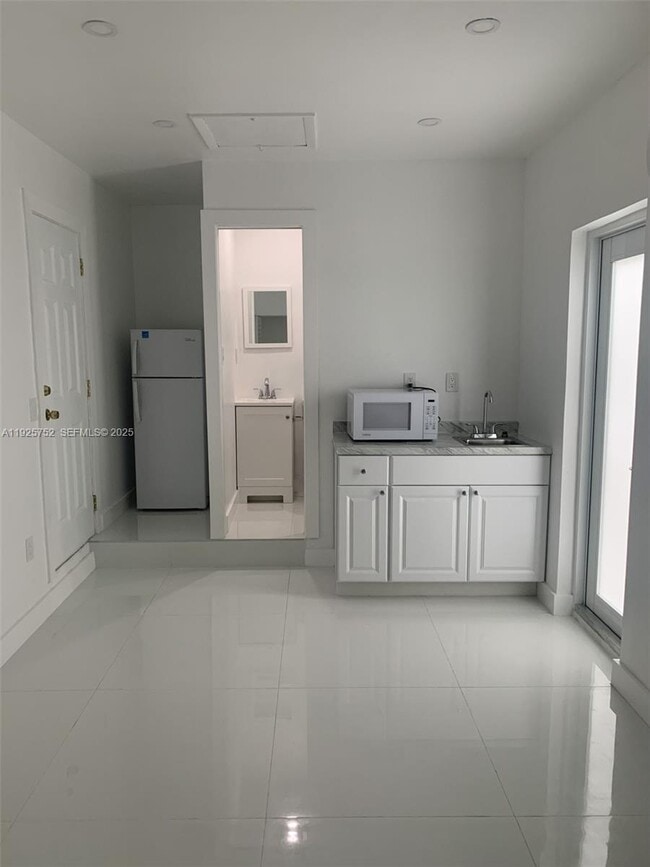 20354 SW 131st Ct in Miami, FL - Building Photo - Building Photo