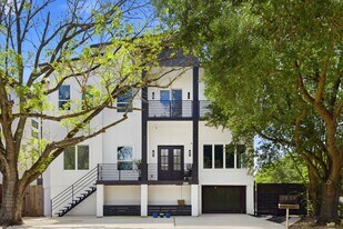 3859 Tartan Ln in Houston, TX - Building Photo