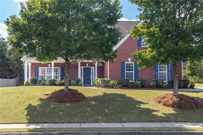 property at 1098 Fountain Lakes Ct