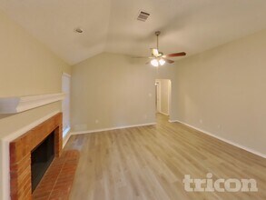 5208 Wolverton Ct in Garland, TX - Building Photo - Building Photo