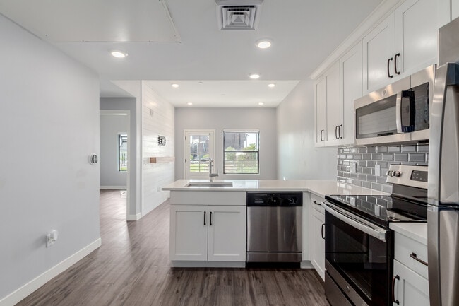 property at 475 N 9th St