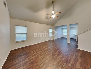 3123 Candleside Dr in San Antonio, TX - Building Photo - Building Photo