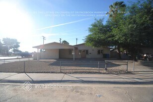 7501 W Whitton Ave, Unit #4 and #2 Furnished Units in Phoenix, AZ - Building Photo
