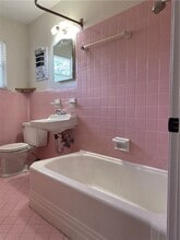 1616 Glencrest Dr in Austin, TX - Building Photo - Building Photo