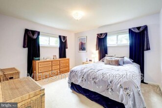 5902 Holland Rd in Rockville, MD - Building Photo - Building Photo