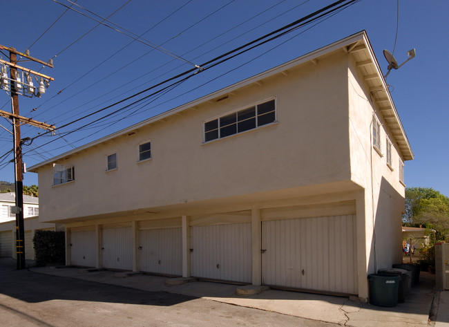 1515 N Altadena Dr in Pasadena, CA - Foto de edificio - Building Photo