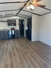 5214 Guthrie St in Irving, TX - Building Photo - Building Photo