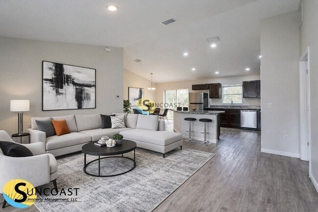 11210 Rockwell Ave in Englewood, FL - Building Photo - Building Photo